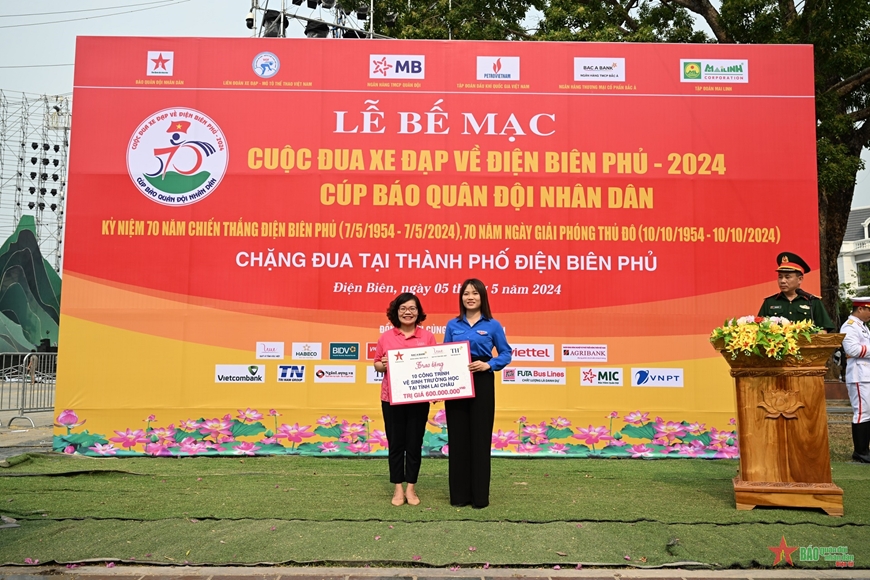 View - 	Xe đạp Quân đội thắng lớn, gần 15 tỷ đồng cho hoạt động an sinh xã hội